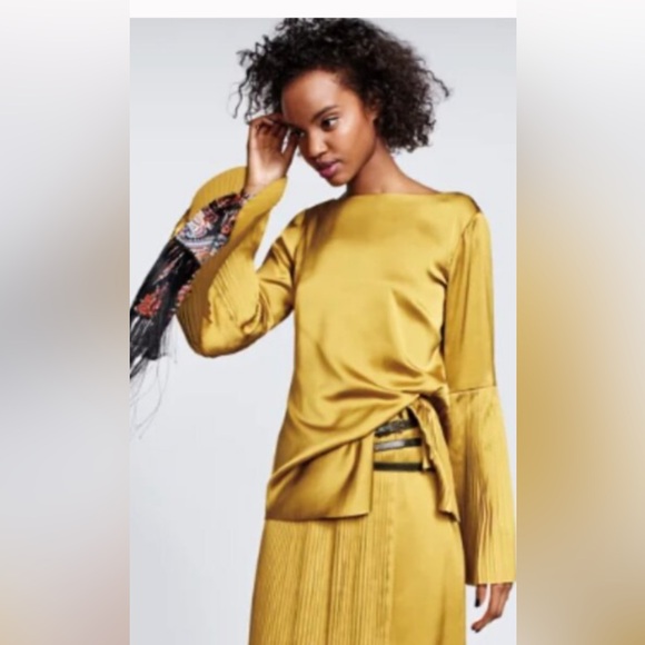 Banana Republic x Olivia Palermo Pleated Asymmetrical Blouse size Small Gold - Picture 3 of 11
